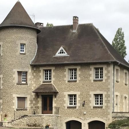 Demeure Des Carila Bed & Breakfast Heudebouville Luaran gambar