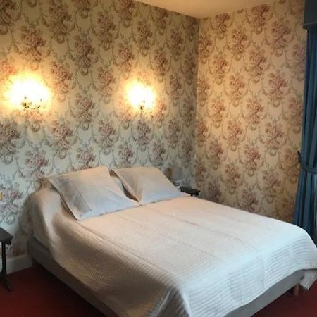 Demeure Des Carila Bed & Breakfast Heudebouville Luaran gambar