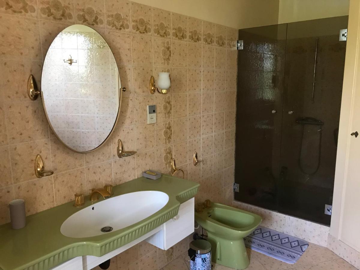 Demeure Des Carila Bed & Breakfast Heudebouville Luaran gambar